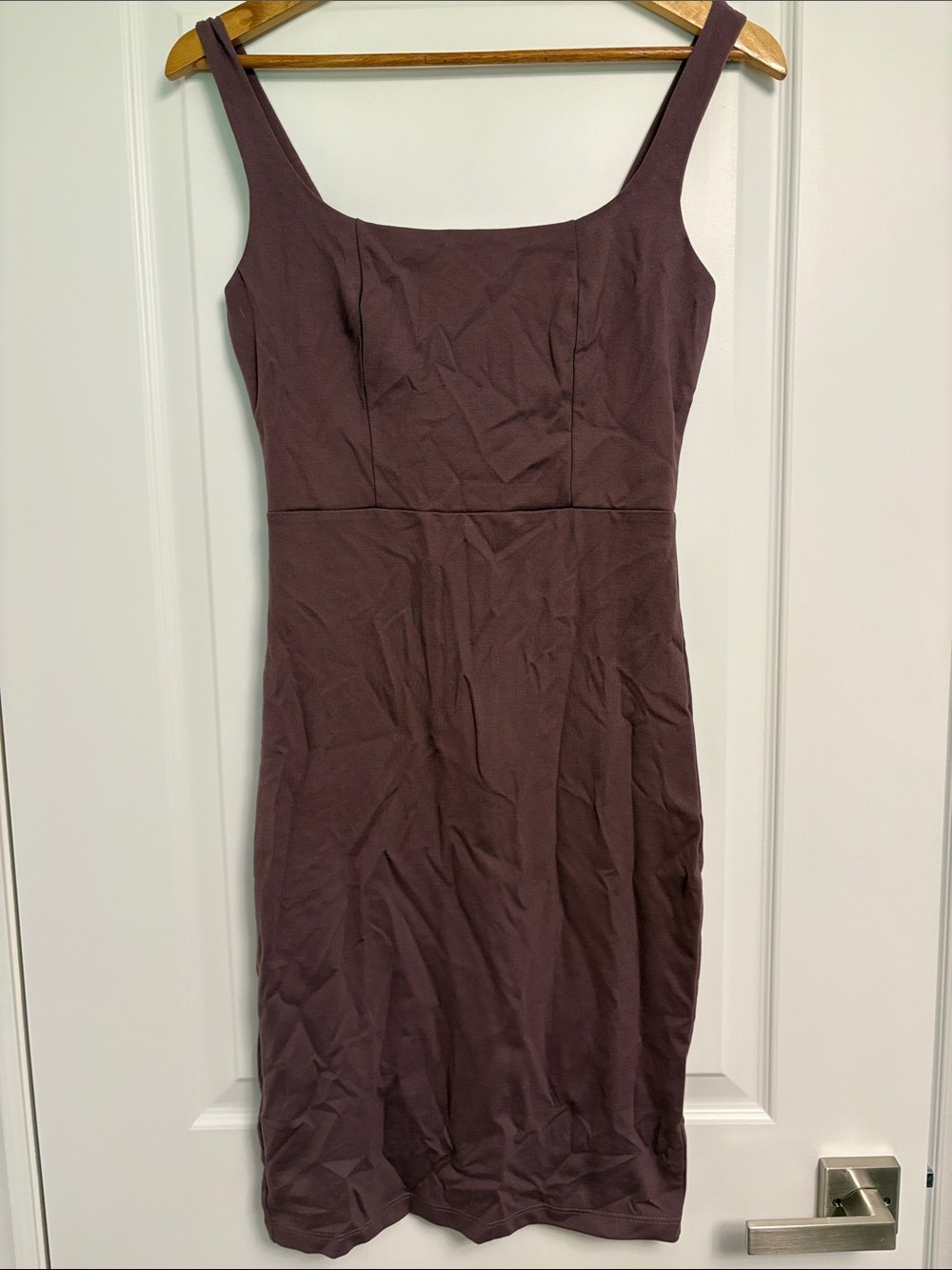Soprano Sleeveless Square Neck Midi Dress in Plum